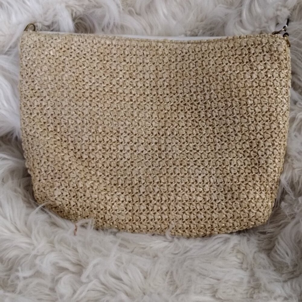 GUESS Woven Straw Shoulder Bag Beige Gold Chain Summer Clutch Resort Style - Picture 5 of 9